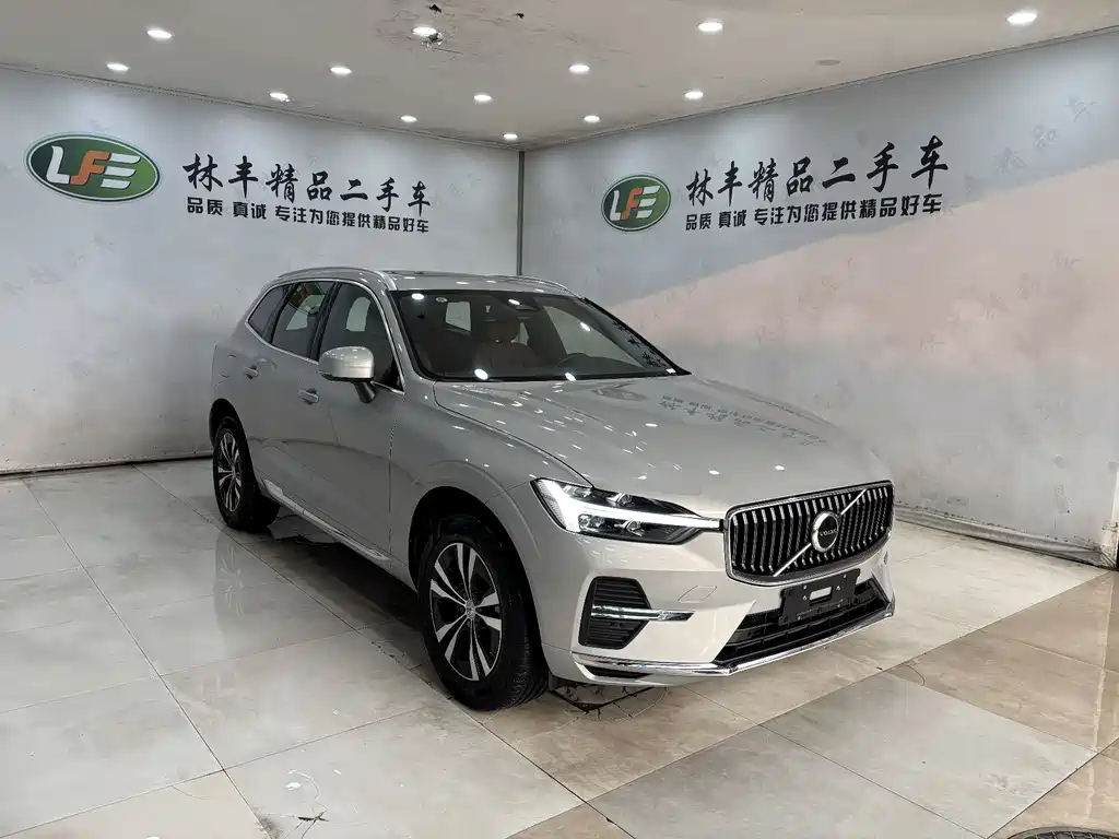 Volvo XC60 2025 B5 four-wheel drive Zhiyi Luxury Edition купить на сайте DeffCars