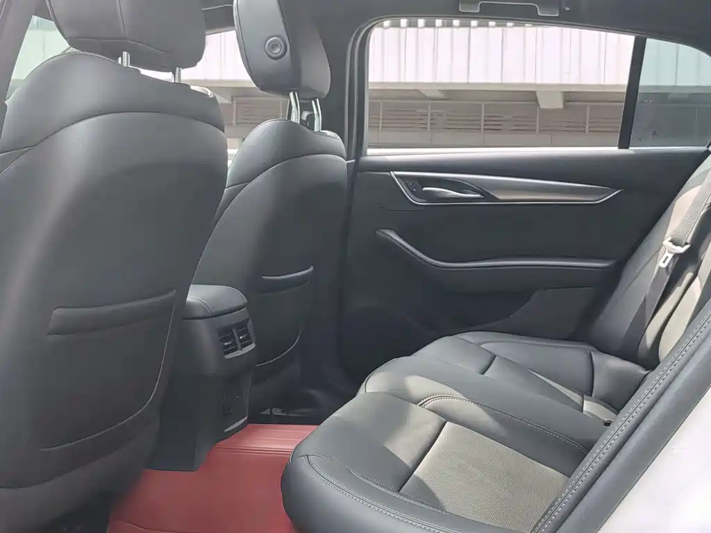 Cadillac CT5 2024 28T Luxury Pro купить на сайте DeffCars