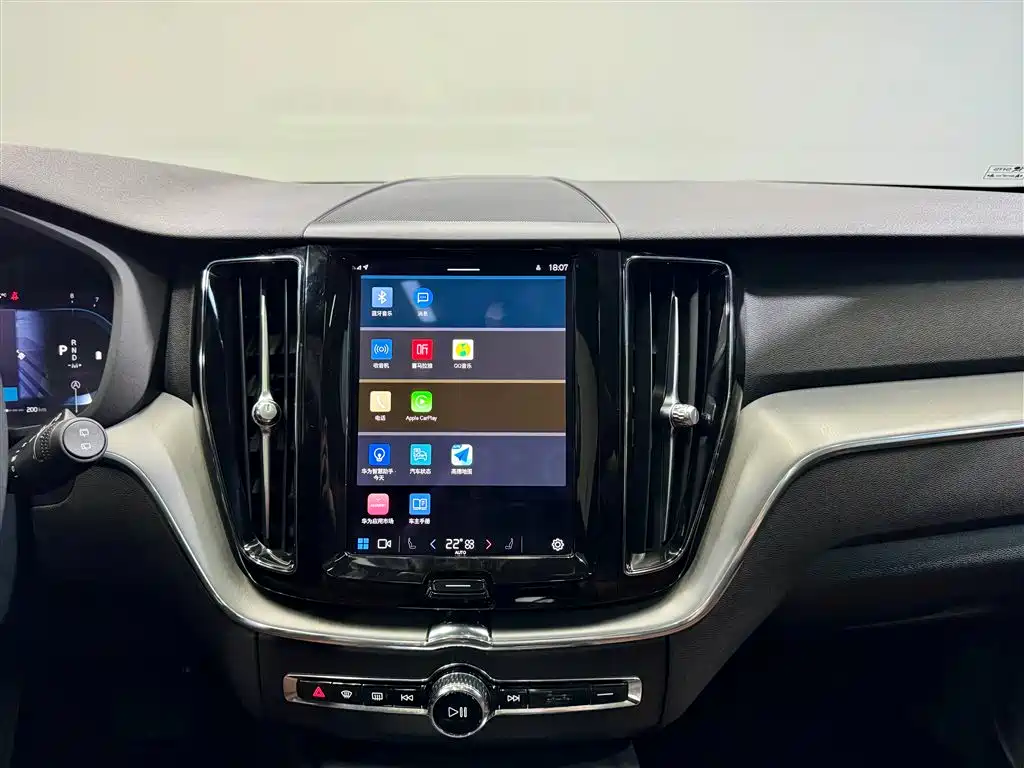 Volvo XC60 2022 B5 four-wheel drive Zhiyi Luxury Edition купить на сайте DeffCars
