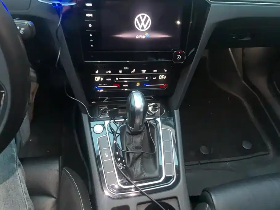 Magotan 2020 330TSI DSG leading model купить на сайте DeffCars