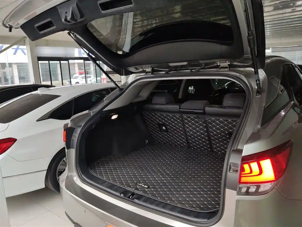 Lexus RX 2020 facelift 300 two-wheel drive elite version купить на сайте DeffCars