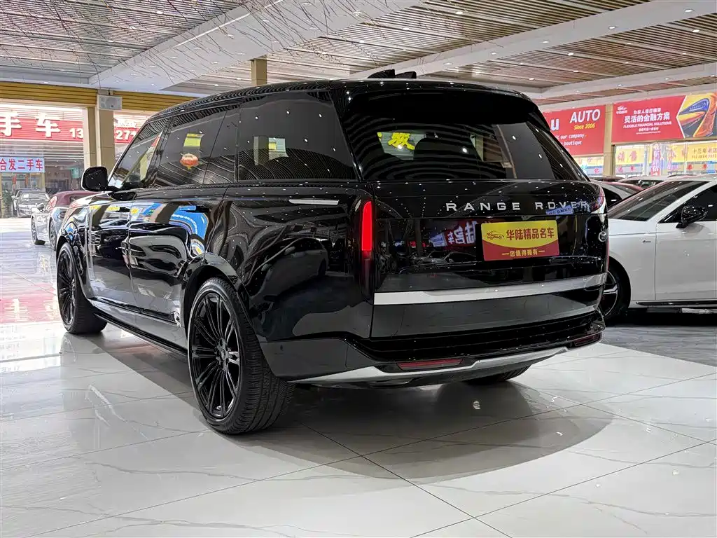 Range Rover 2025 3.0 L6 400PS Genesis Extended Edition купить на сайте DeffCars