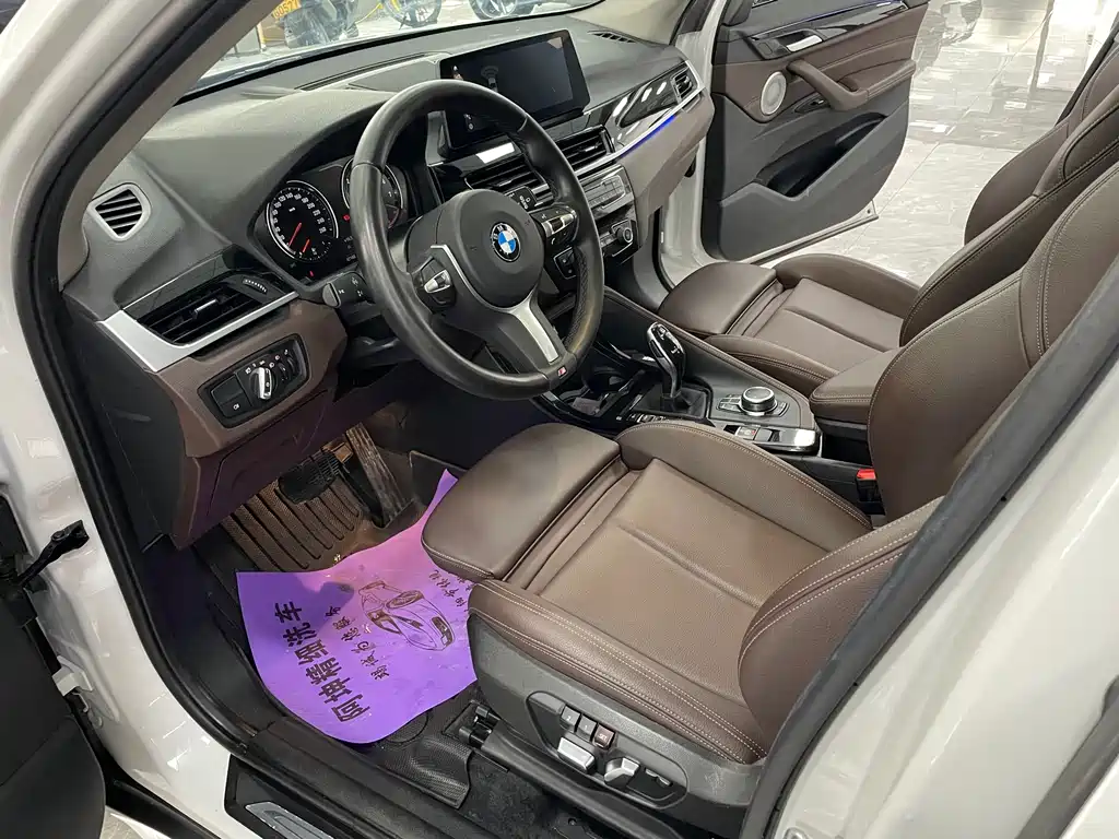 BMW X1 2022 sDrive20Li Exclusive Model купить на сайте DeffCars