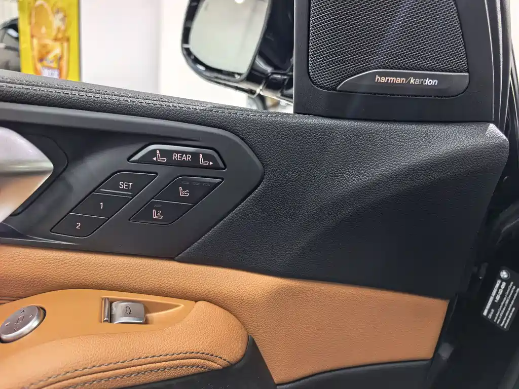 BMW X7 2019 xDrive40i Exclusive M Sports Package купить на сайте DeffCars