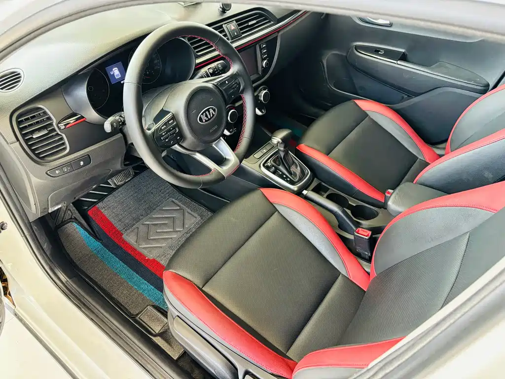 KX CROSS 2018 1.6L automatic smart sunroof version купить на сайте DeffCars