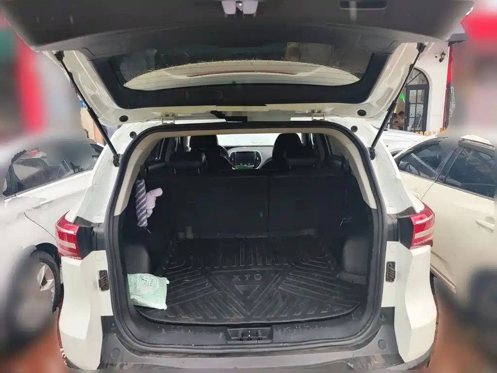 Jietu X70 2018 1.5T Automatic Yuexing Edition купить на сайте DeffCars