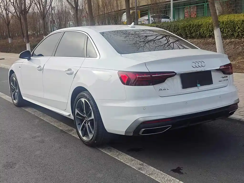 Audi A4L 2024 40 TFSI Fashionable and Dynamic купить на сайте DeffCars