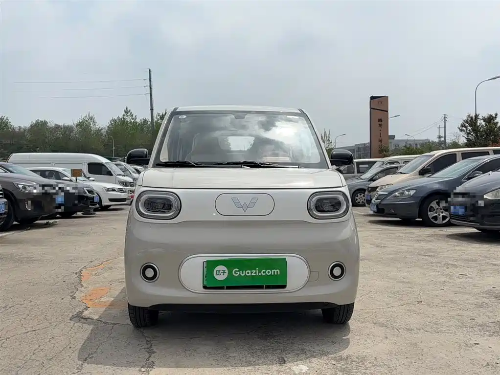 Hongguang MINIEV 2024 third generation 215km youth version купить на сайте DeffCars