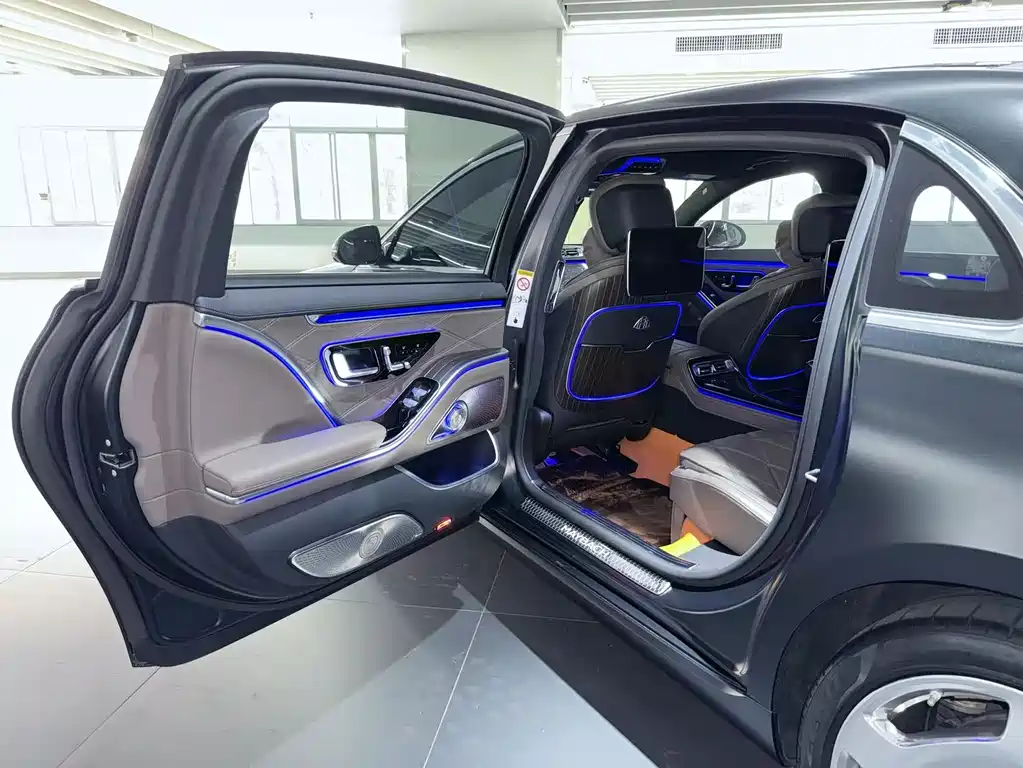 Maybach S-Class 2022 S 680 4MATIC Original Couture First Edition купить на сайте DeffCars