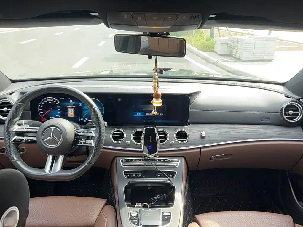 Mercedes E-Class 2021 Modified E 260L Sporty купить на сайте DeffCars