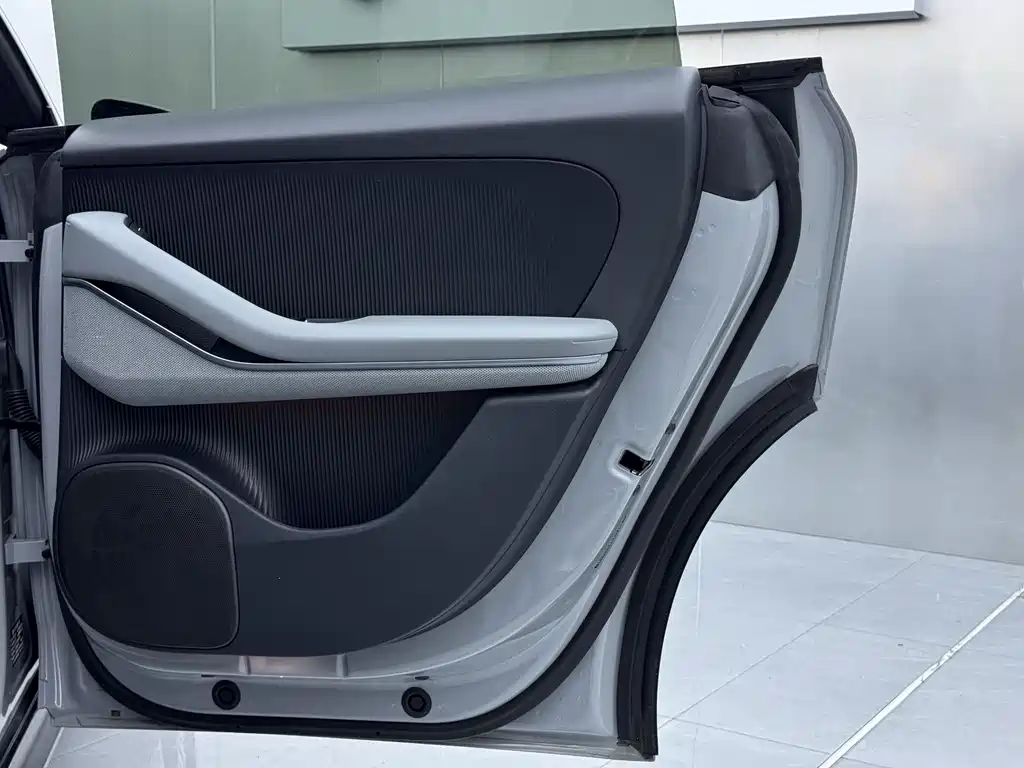 NIO ET5 2022 model 75kWh купить на сайте DeffCars