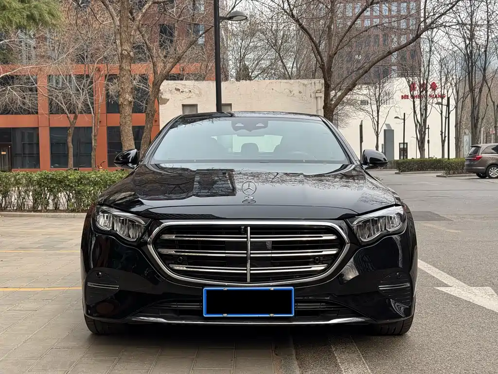 Mercedes-Benz E-Class 2024 E 300 L Luxury Model купить на сайте DeffCars