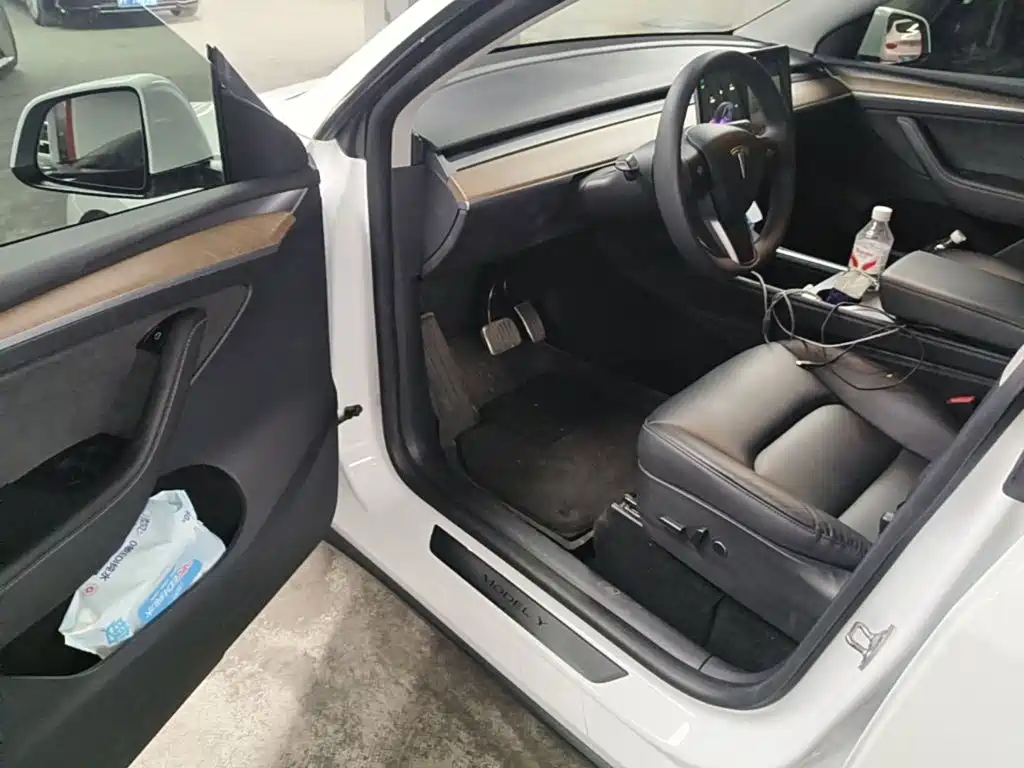 Model Y 2021 long-range all-wheel drive version купить на сайте DeffCars