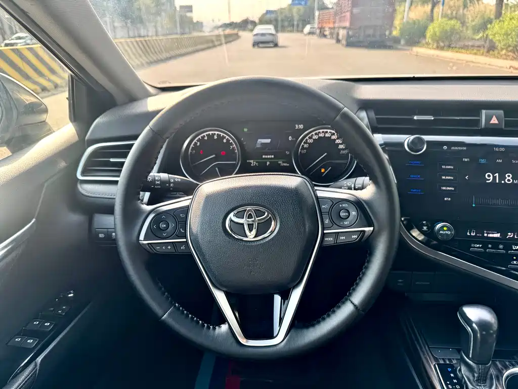 Camry 2019 2.5G Deluxe Edition National VI купить на сайте DeffCars