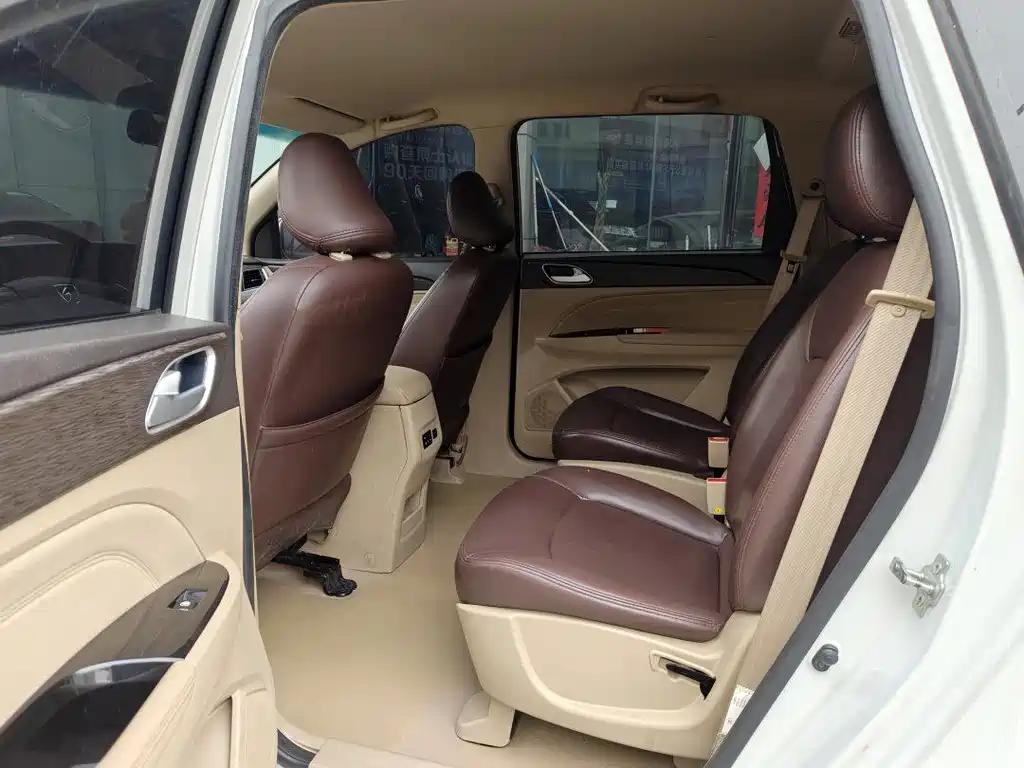 Baojun 730 2019 1.5L manual value model 7 seats National VI купить на сайте DeffCars
