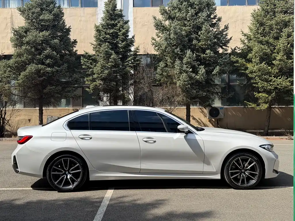 BMW 3 Series 2023 320Li M Sports Package купить на сайте DeffCars