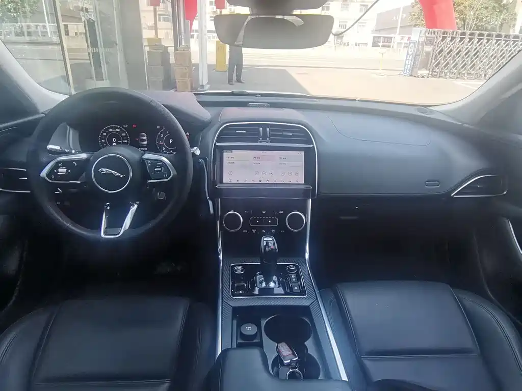 Jaguar XEL 2021 2.0T 250PS S Advanced and Elegant Edition купить на сайте DeffCars