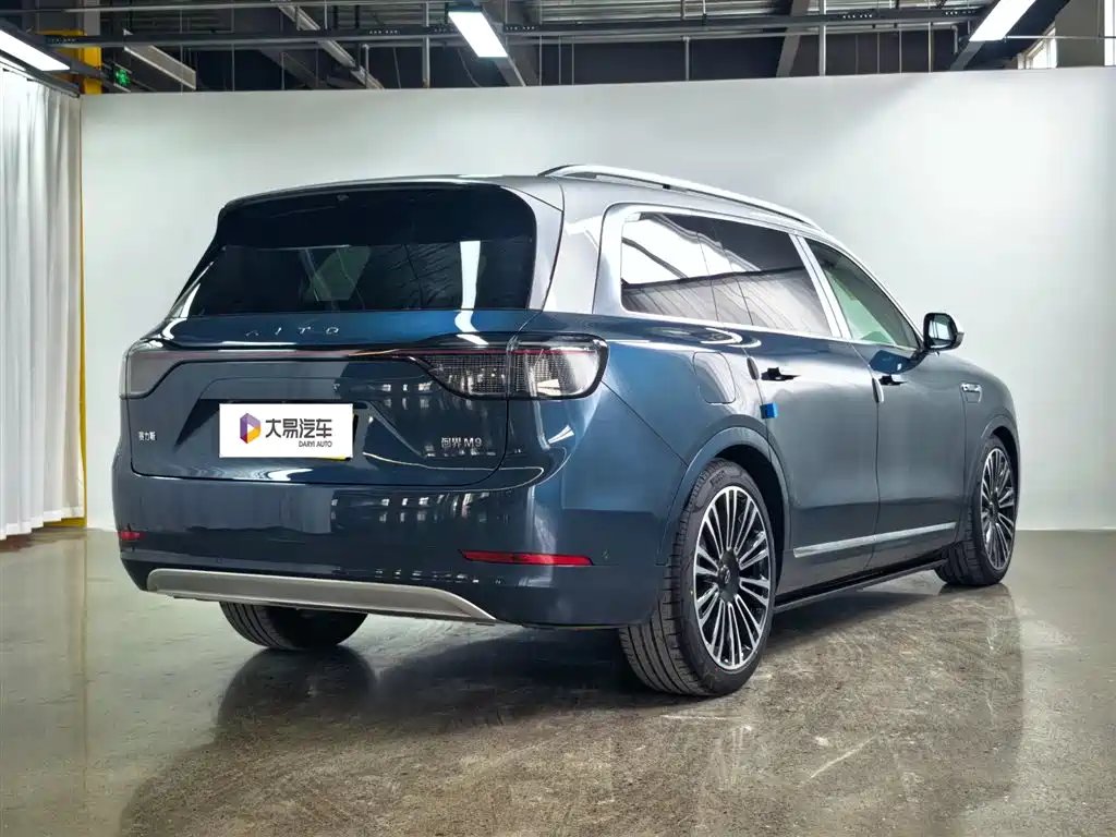 Wenjie M9 2024 extended range Ultra version 52kWh 5-seater version купить на сайте DeffCars
