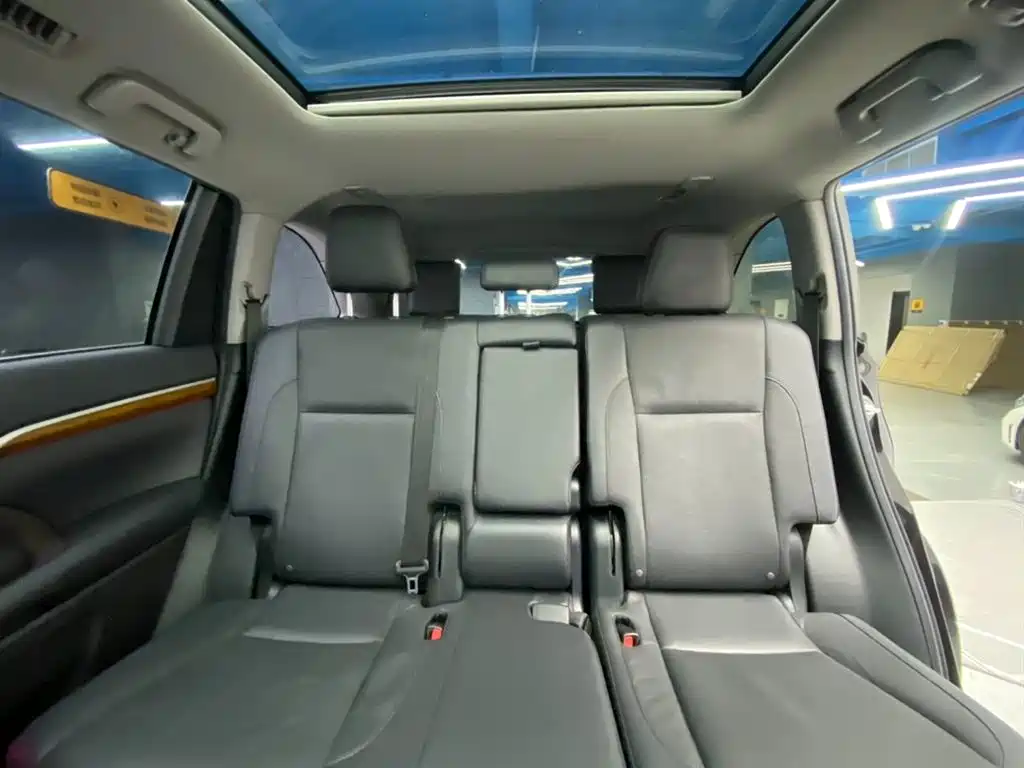Highlander 2021 2.0T four-wheel drive luxury version 7 seats купить на сайте DeffCars