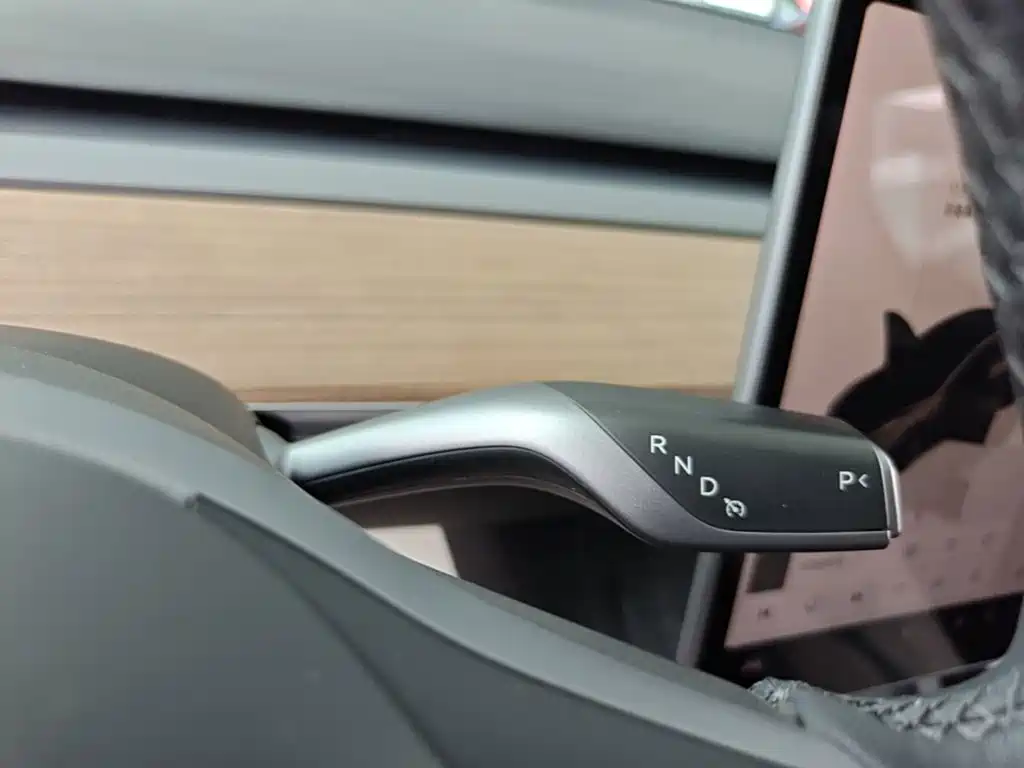 Model 3 2022 rear-wheel drive version купить на сайте DeffCars