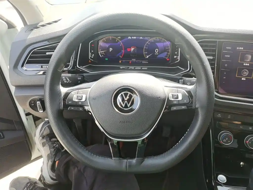 T-ROC 2021 facelift 280TSI DSG two-wheel drive comfortable intelligent connected version купить на сайте DeffCars