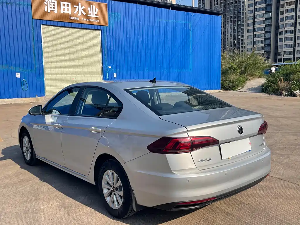 Bora 2021 1.5L automatic fashion smart connected version купить на сайте DeffCars