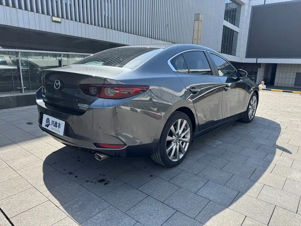 Mazda3 Angkesela 2023 2.0L Automatic Premium Edition купить на сайте DeffCars