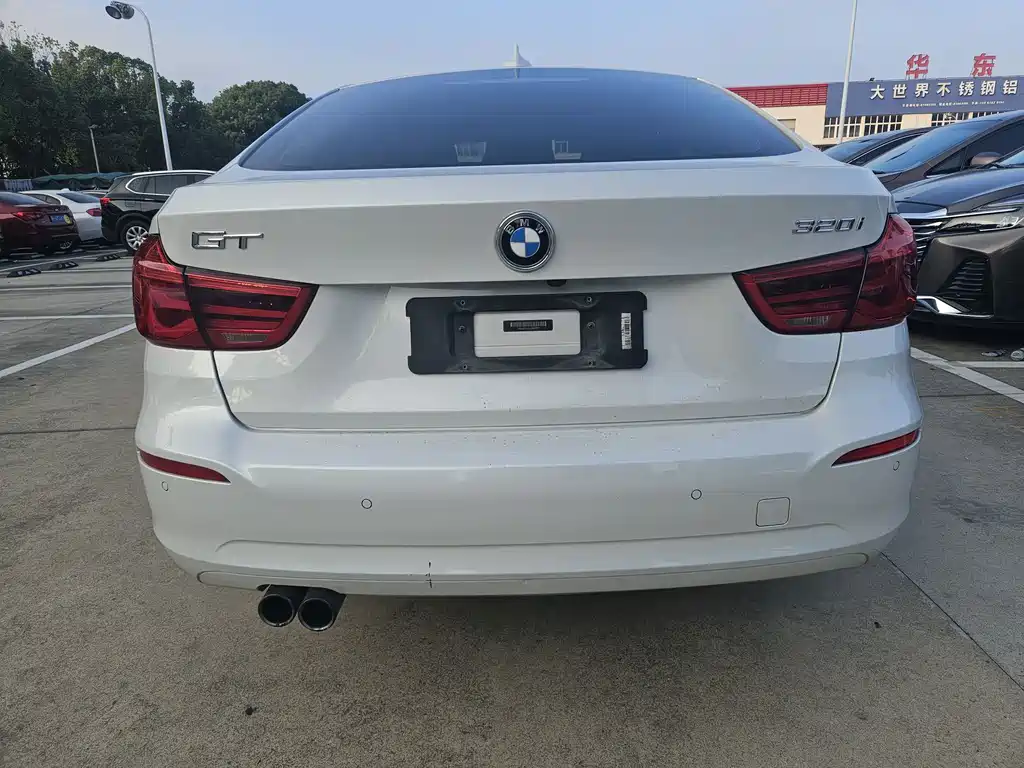 BMW 3 Series GT 2018 320i Fashion Model купить на сайте DeffCars