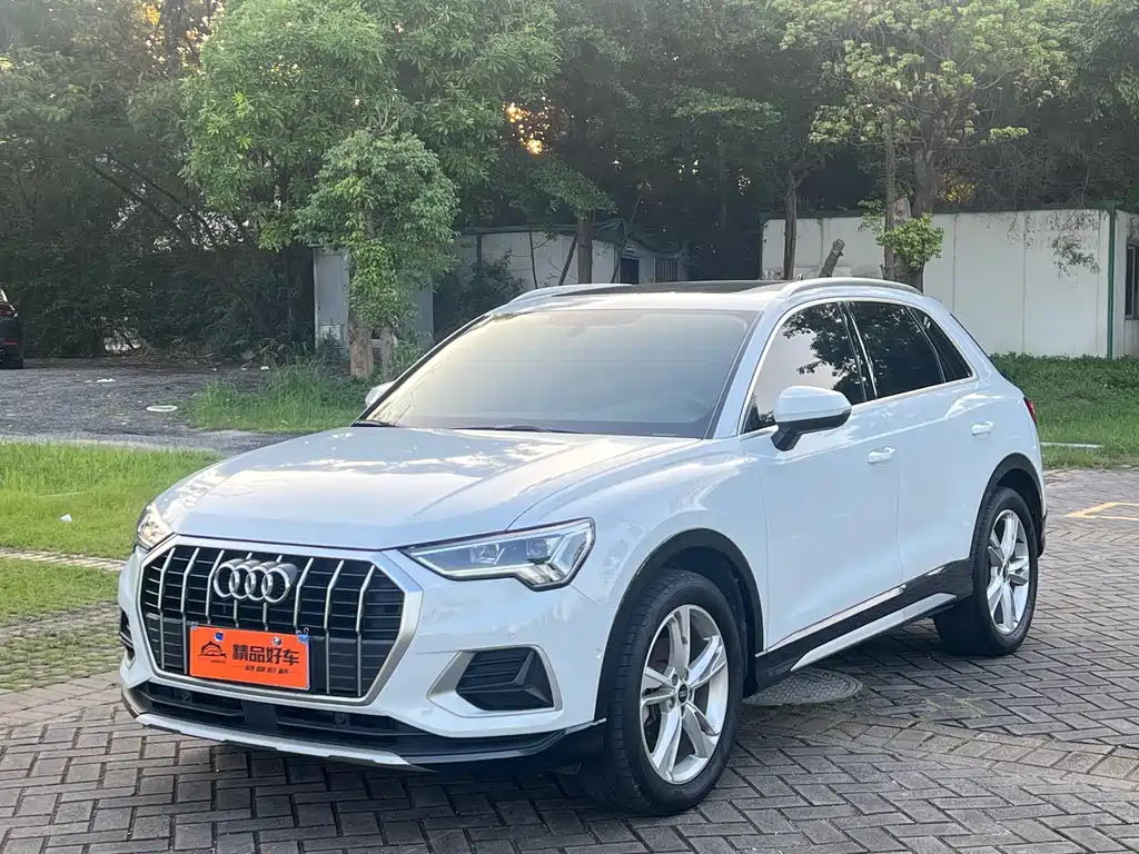 Audi Q3 2022 35 TFSI Fashionable and Elegant купить на сайте DeffCars