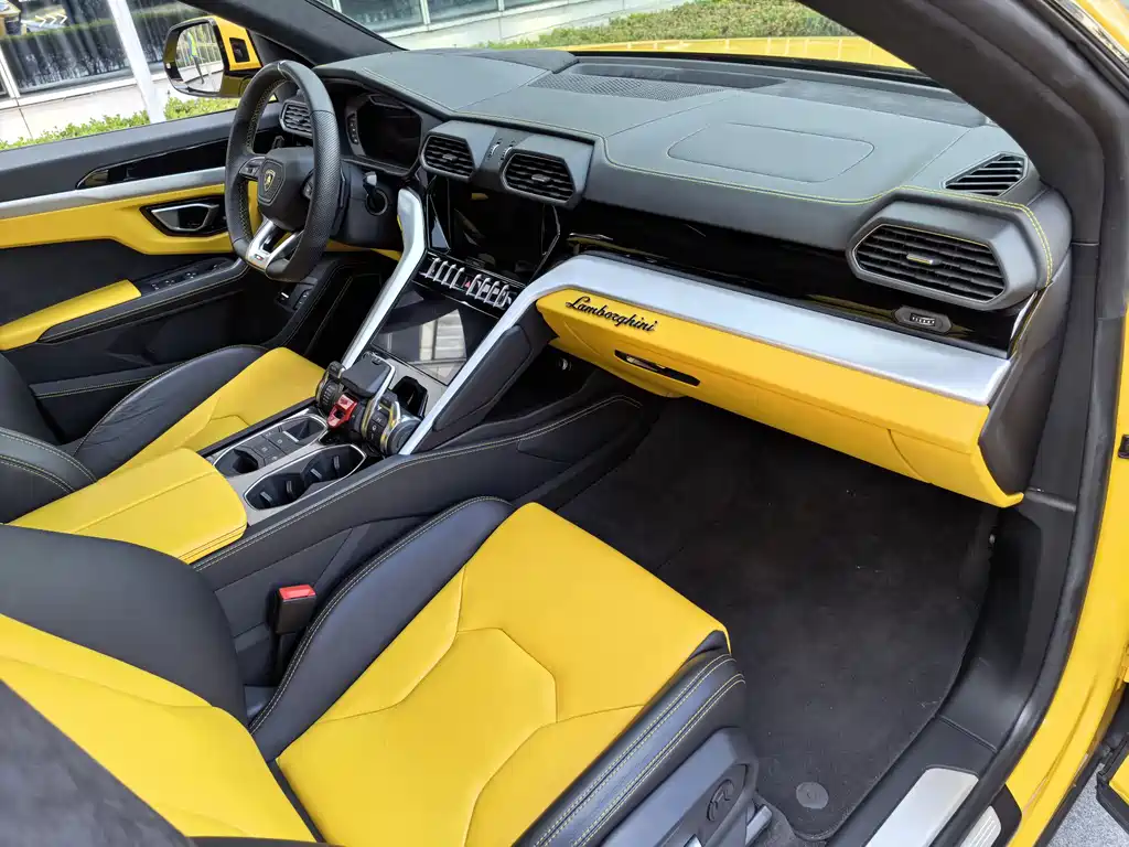 Urus 2021 4.0T V8 купить на сайте DeffCars
