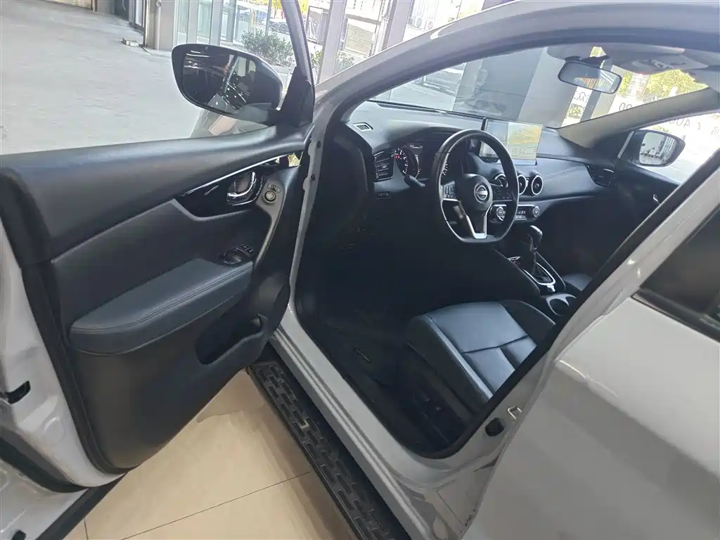 Qashqai 2025 Honor 2.0L CVT XV+ Leading Edition купить на сайте DeffCars
