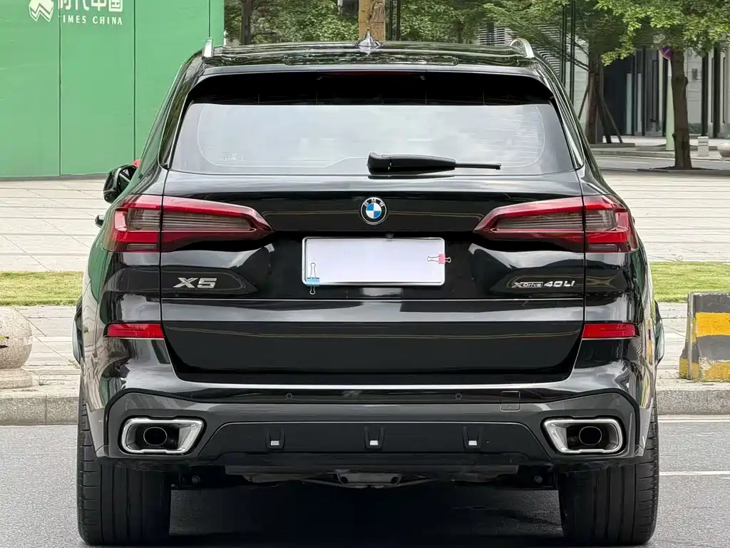 BMW X5 2022 xDrive 40Li M Sports Package купить на сайте DeffCars