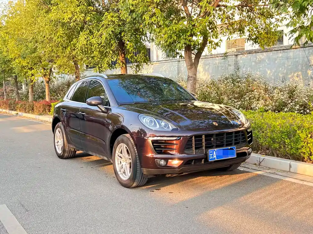 Macan 2017 Macan 2.0T купить на сайте DeffCars