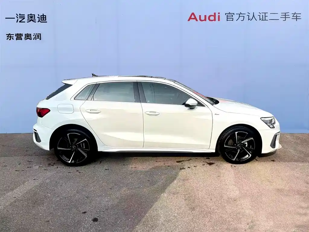 Audi A3 2024 Sportback 35 TFSI stylish and sporty купить на сайте DeffCars