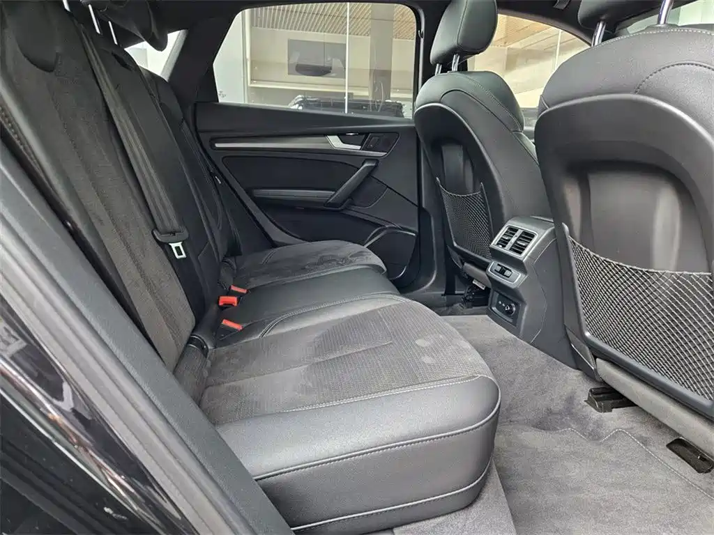 Audi Q5L Sportback 2022 facelift 40 TFSI luxury model купить на сайте DeffCars