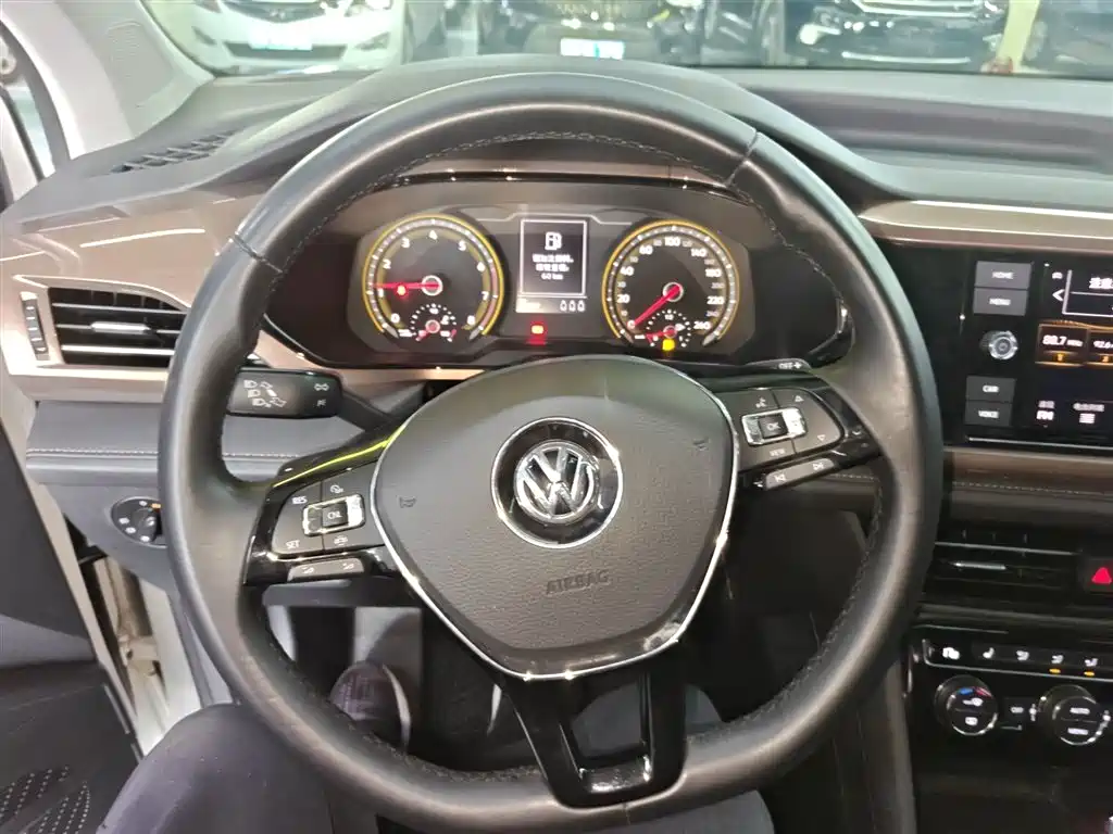 Tuyue 2019 330TSI four-wheel drive luxury version National VI купить на сайте DeffCars