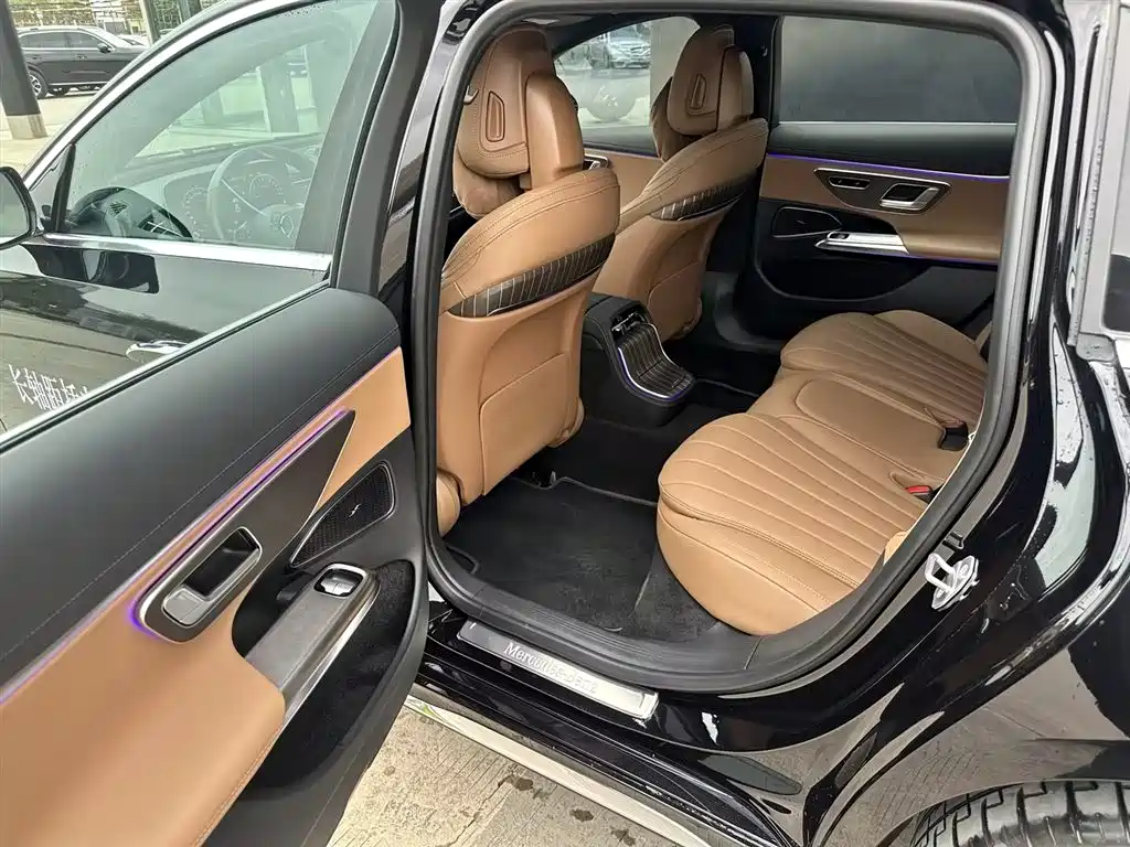 Mercedes-Benz E-Class New Energy 2024 E 350 e L plug-in hybrid sedan купить на сайте DeffCars