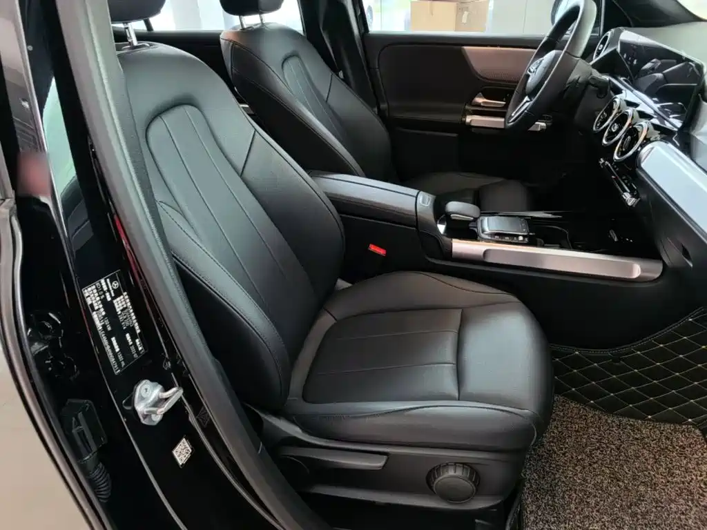 Mercedes-Benz GLB 2022 facelift version 2 GLB 200 dynamic version купить на сайте DeffCars