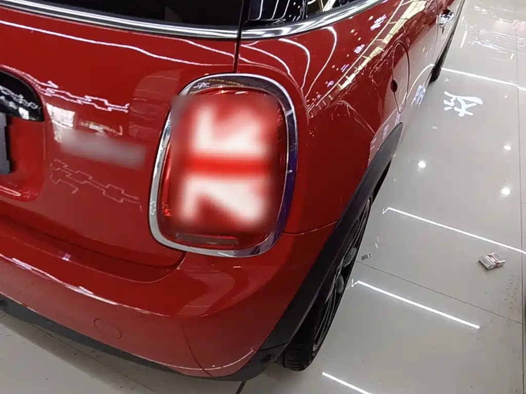 Mini 2019 1.5T Cooper Artist купить на сайте DeffCars