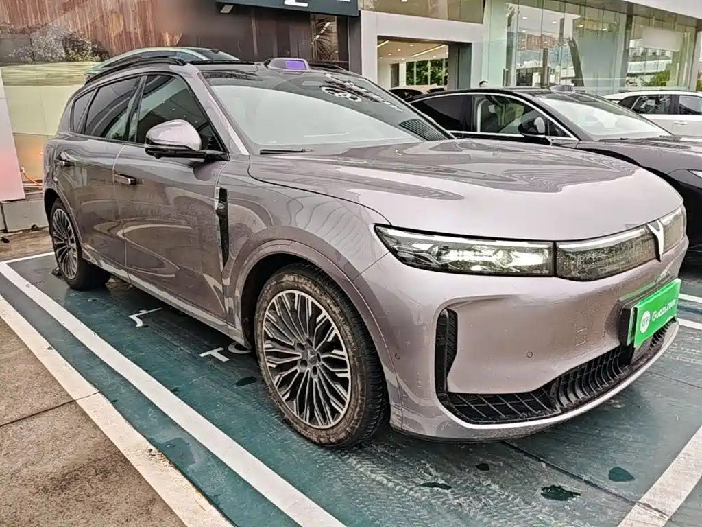 Lantu FREE 2025 FREE+ four-wheel drive Qiankun version купить на сайте DeffCars