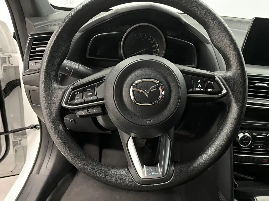 Mazda CX-4 2021 2.0L automatic two-wheel drive Blue Sky Exploration Edition купить на сайте DeffCars