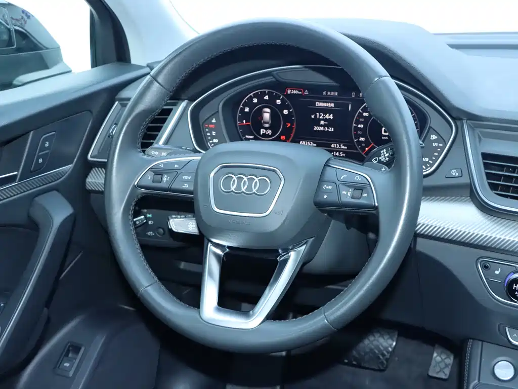 Audi Q5L 2020 45 TFSI exclusive fashion model купить на сайте DeffCars