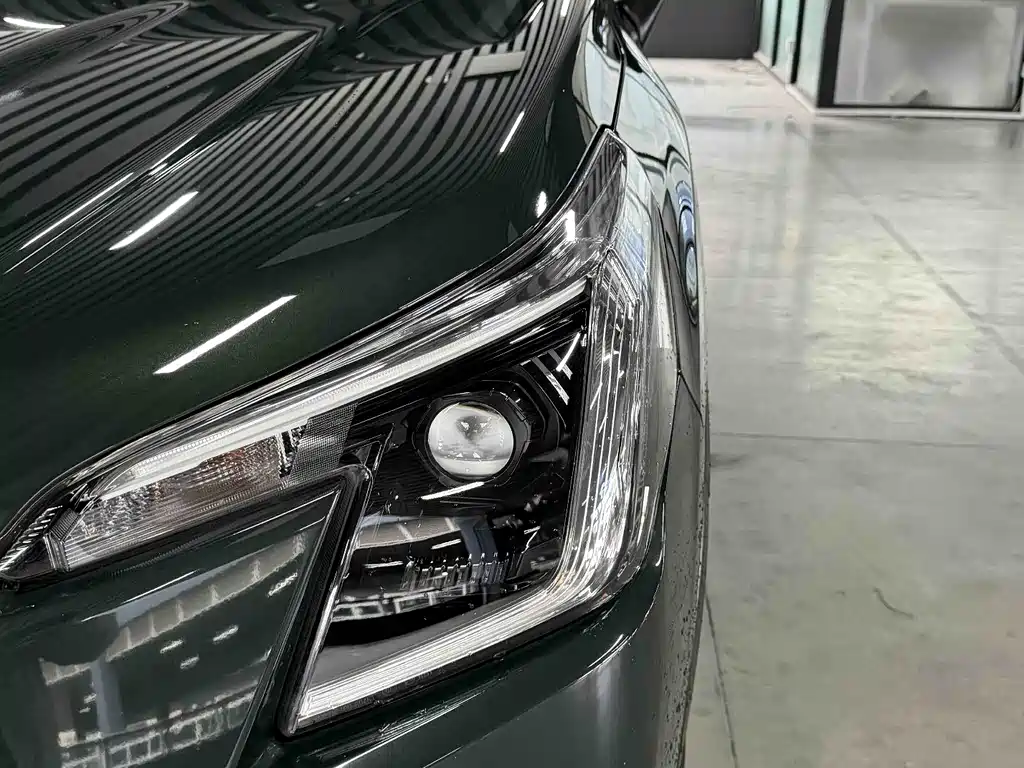 Forester 2022 2.0i AWD Deluxe Edition EyeSight купить на сайте DeffCars