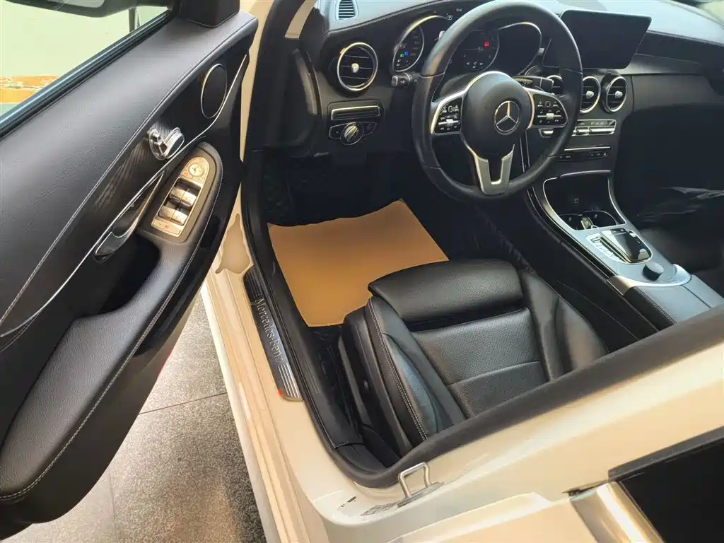Mercedes-Benz C-Class 2019 C 180 L Fashionable Sports Edition купить на сайте DeffCars