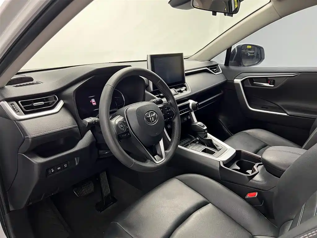 RAV4 Rongfang 2022 2.0L CVT four-wheel drive fashion Plus version купить на сайте DeffCars