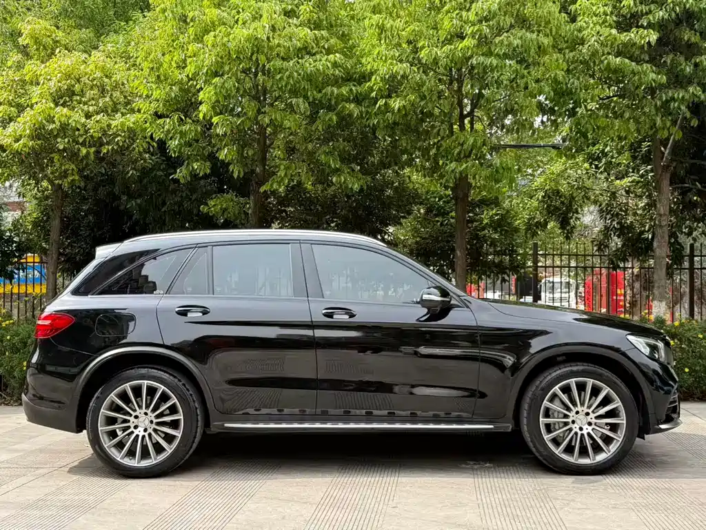 Mercedes-Benz GLC AMG 2017 AMG GLC 43 4MATIC купить на сайте DeffCars