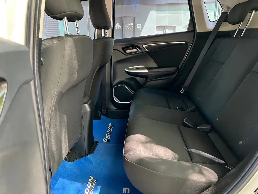 Fit 2018 1.5L CVT Comfort Sunroof Edition купить на сайте DeffCars