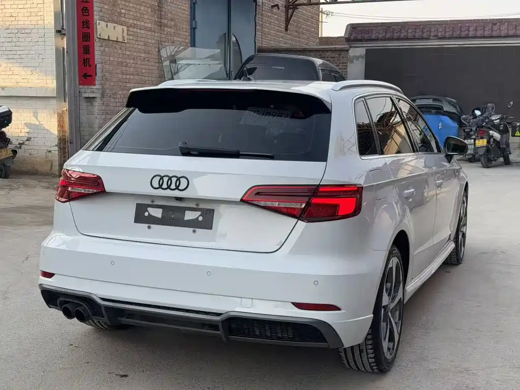 Audi A3 2019 Sportback 40 TFSI Sports National VI купить на сайте DeffCars