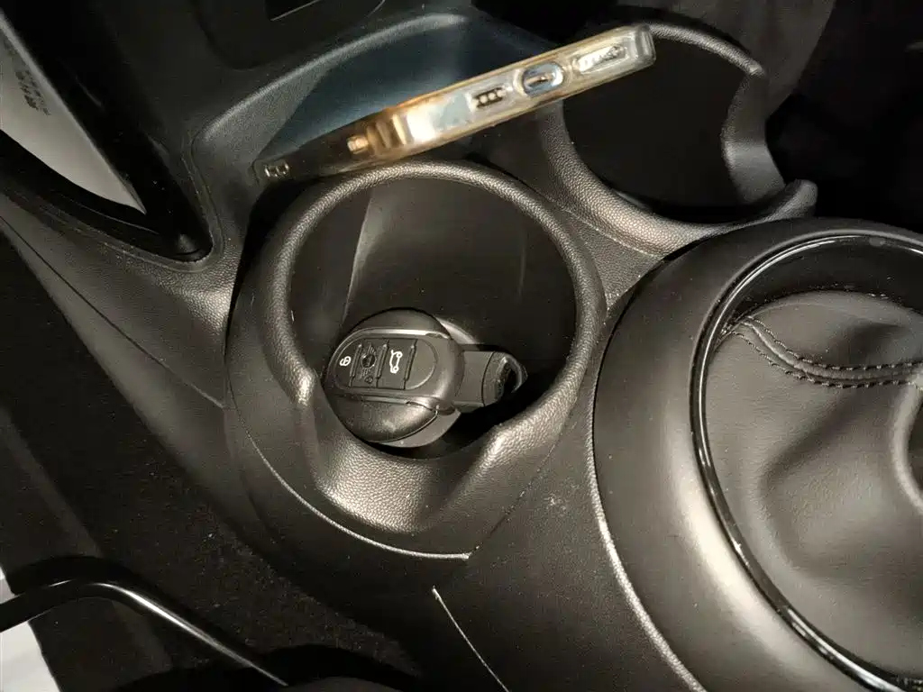 MINI 2023 2.0T COOPER S Artist купить на сайте DeffCars