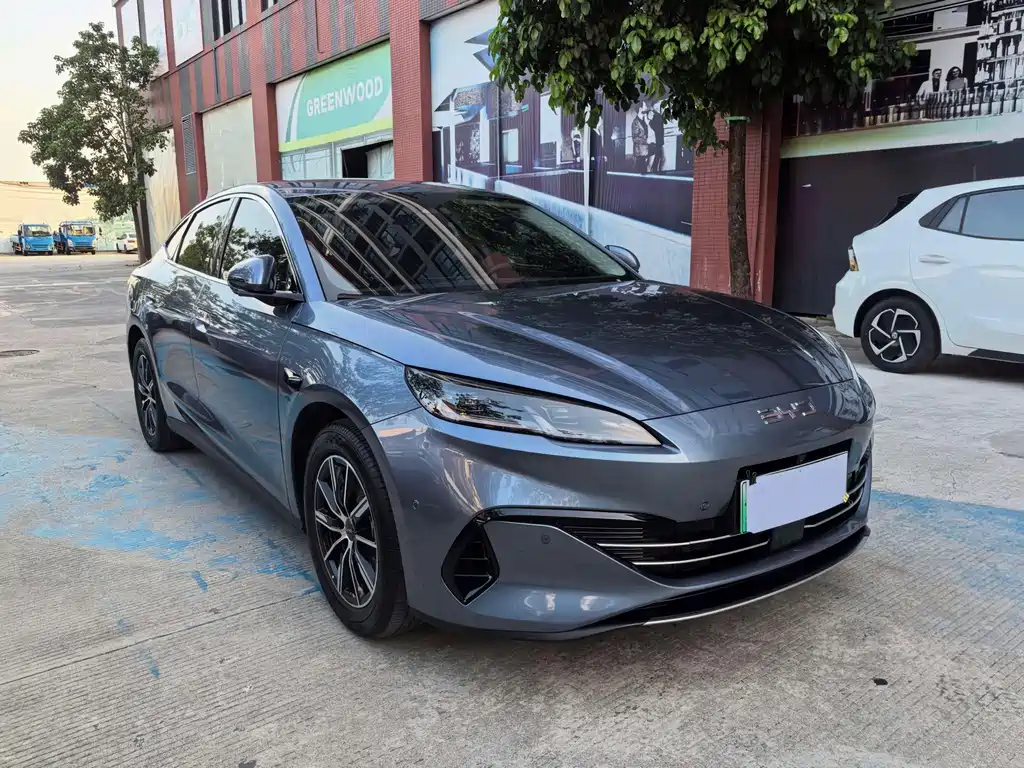 Seal 06 2026 DM-i Super Exclusive Edition 210KM Exclusive Type купить на сайте DeffCars